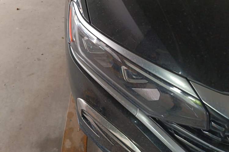 Used Volkswagen Passat 2024 380TSI Dragon Glory Edition Right Front Headlight