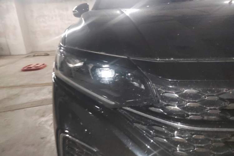 Used Volkswagen Passat 2024 380TSI Starry Dragon Edition Right Front Headlight