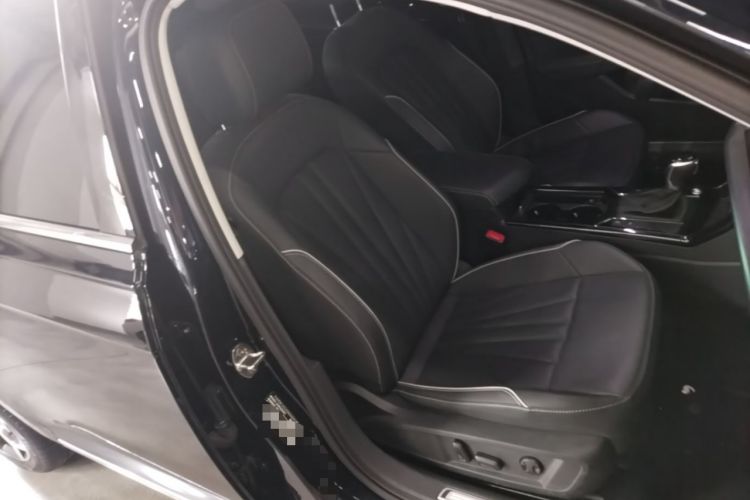 Used Volkswagen Passat 2024 380TSI Starry Luxury Edition Right Front Seat