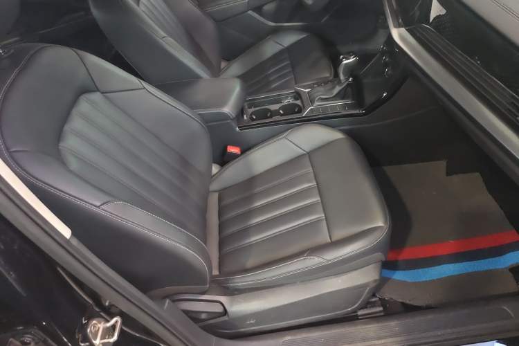 Used Volkswagen Passat 2024 280TSI Business Edition Right Front Seat