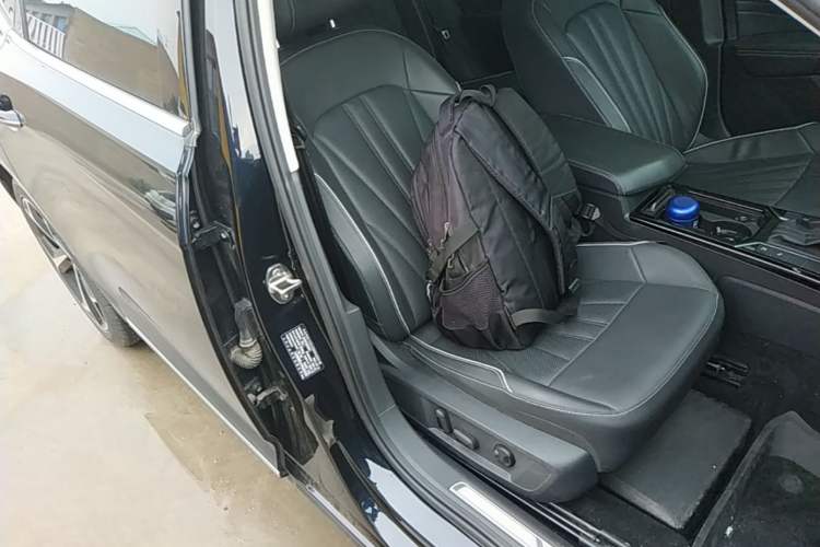 Used Volkswagen Passat 2024 380TSI Starry Luxury Edition Right Front Seat