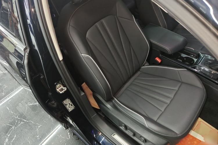 Used Volkswagen Passat 2024 380TSI Luxury Edition Right Front Seat