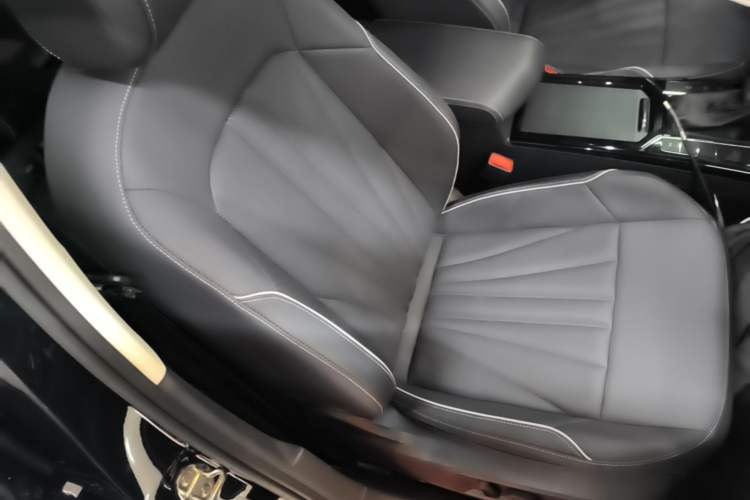 Used Volkswagen Passat 2024 380TSI Elite Edition Right Front Seat