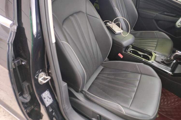 Used Volkswagen Passat 2024 380TSI Starry Elite Edition Right Front Seat