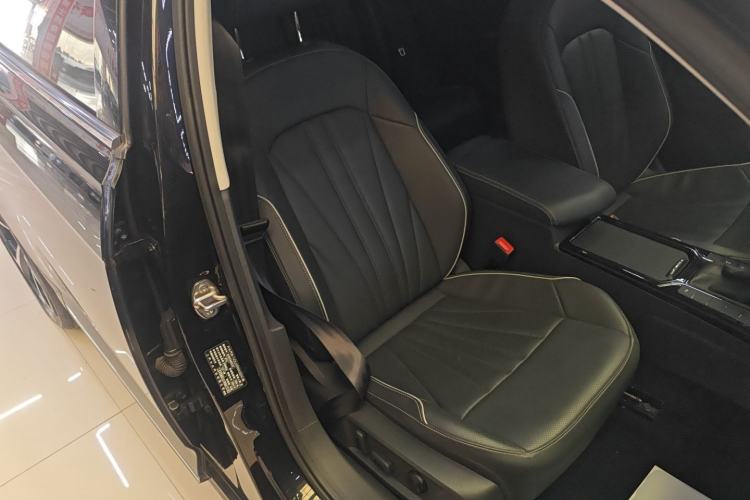 Used Volkswagen Passat 2024 330TSI Starry Elite Edition Right Front Seat