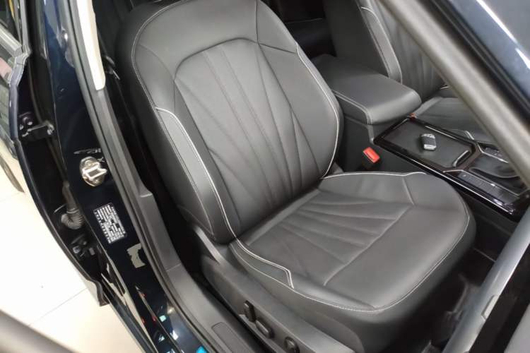 Used Volkswagen Passat 2024 380TSI Starry Dragon Edition Right Front Seat