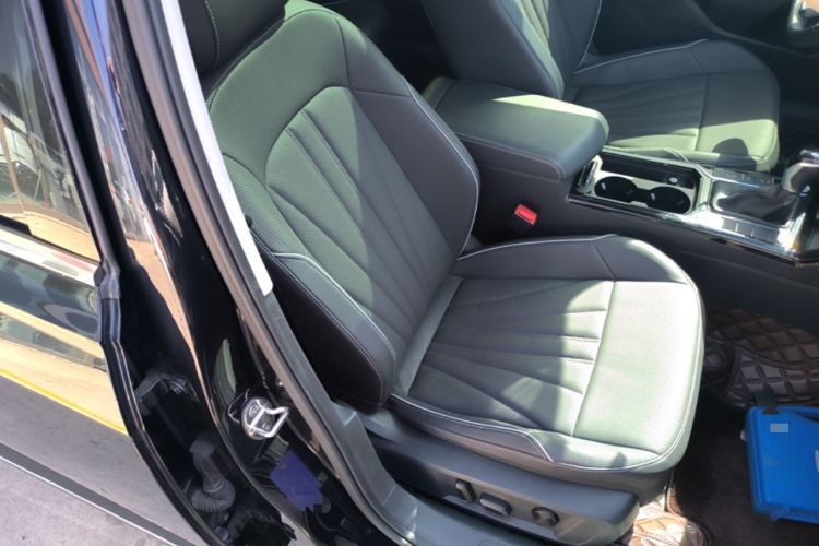 Used Volkswagen Passat 2024 330TSI Starry Elite Edition Right Front Seat