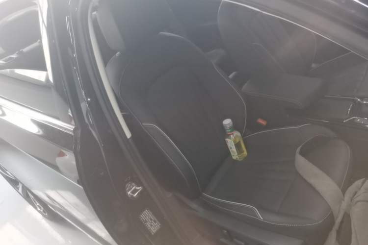 Used Volkswagen Passat 2024 380TSI Starry Elite Edition Right Front Seat