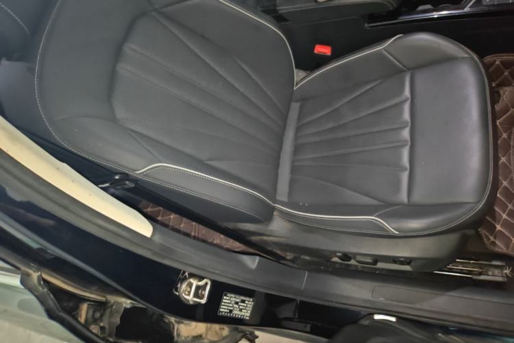 Used Volkswagen Passat 2024 280TSI Elite Edition Right Front Seat