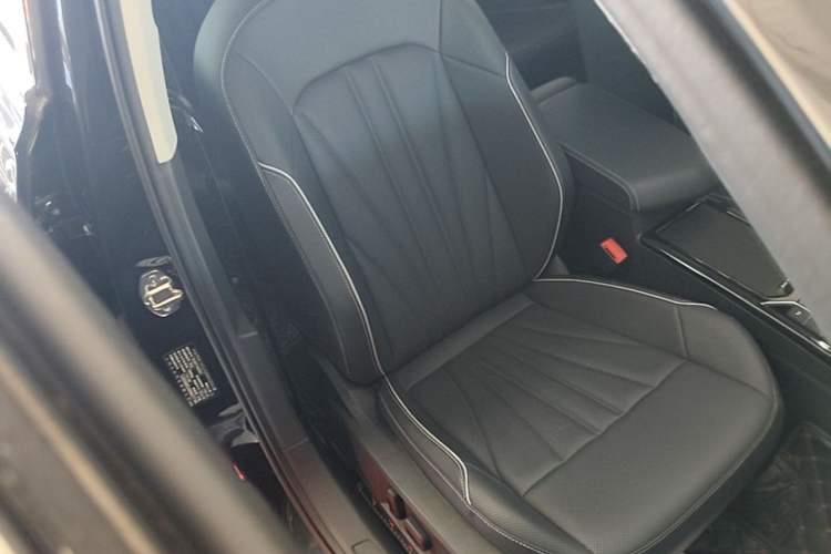 Used Volkswagen Passat 2024 280TSI Elite Edition Right Front Seat