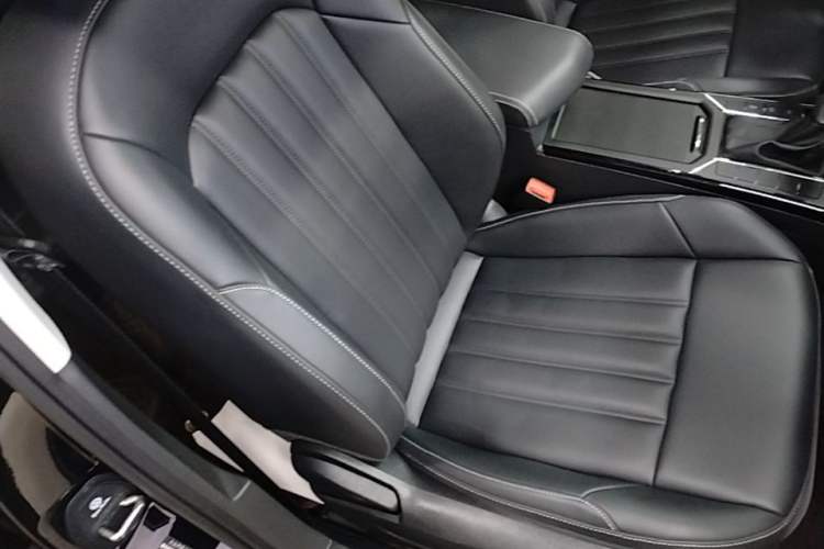 Used Volkswagen Passat 2024 280TSI Business Edition Right Front Seat