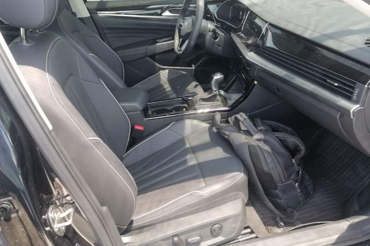 Used Volkswagen Passat 2024 330TSI Starry Elite Edition Right Front Seat