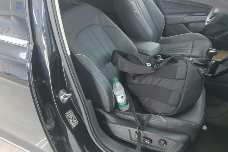 Used Volkswagen Passat 2024 330TSI Starry Elite Edition Right Front Seat