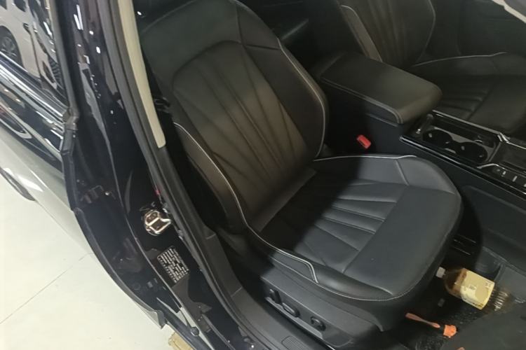Used Volkswagen Passat 2024 380TSI Starry Elite Edition Right Front Seat