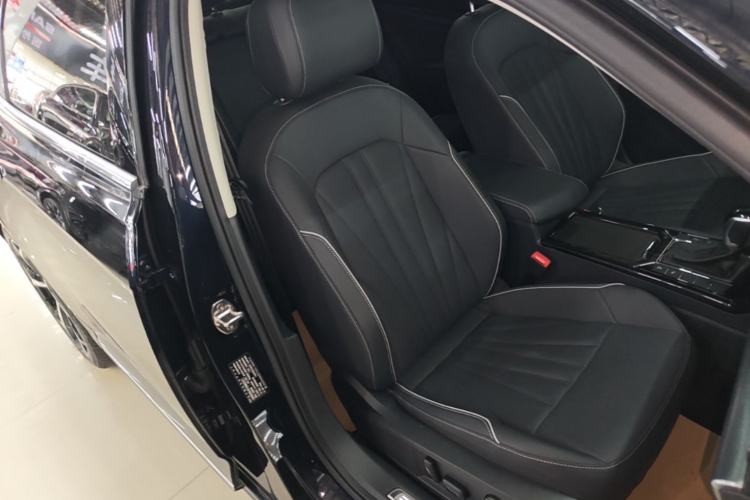 Used Volkswagen Passat 2024 380TSI Starry Luxury Edition Right Front Seat