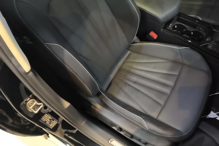 Used Volkswagen Passat 2024 380TSI Luxury Edition Right Front Seat