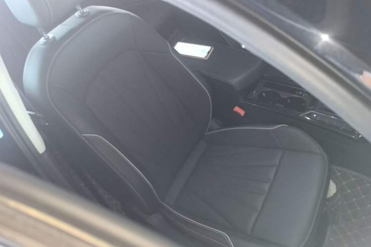 Used Volkswagen Passat 2024 330TSI Starry Elite Edition Right Front Seat