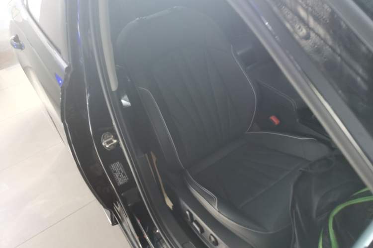 Used Volkswagen Passat 2024 380TSI Elite Edition Right Front Seat
