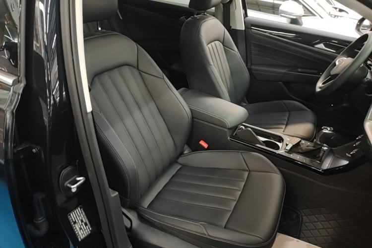 Used Volkswagen Passat 2024 280TSI Business Edition Right Front Seat