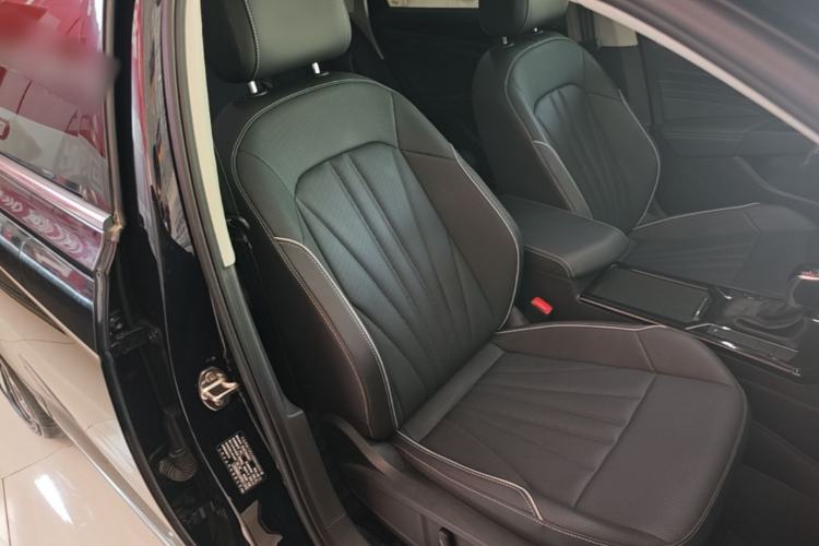 Used Volkswagen Passat 2024 380TSI Elite Edition Right Front Seat
