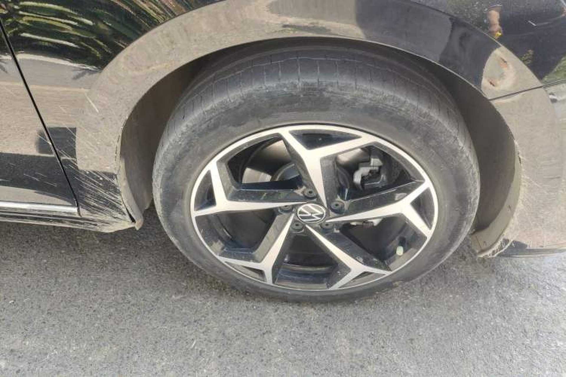 Used Volkswagen Passat 2024 380TSI Starry Dragon Edition Right Front Wheel Hub
