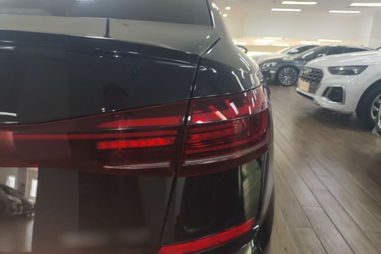 Used Volkswagen Passat 2024 380TSI Starry Dragon Edition Right Rear Taillight