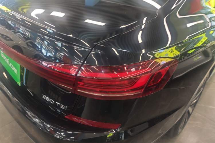 Used Volkswagen Passat 2024 380TSI Luxury Edition Right Rear Taillight