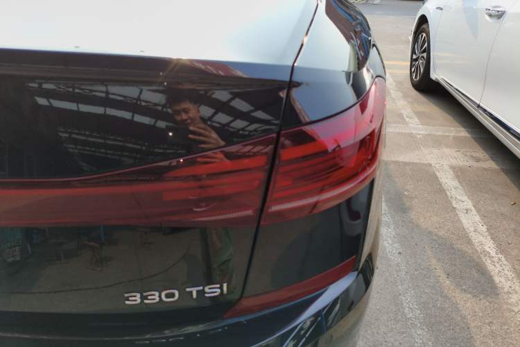 Used Volkswagen Passat 2024 330TSI Starry Elite Edition Right Rear Taillight