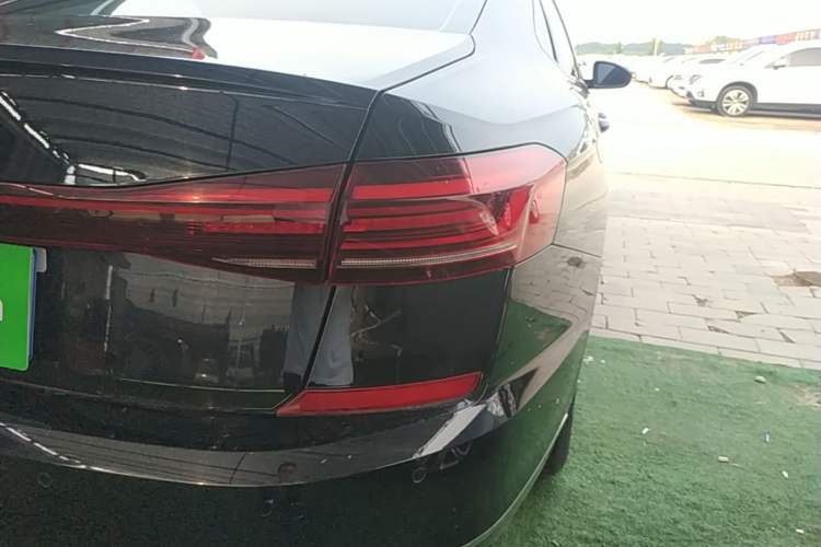Used Volkswagen Passat 2024 280TSI Business Edition Right Rear Taillight