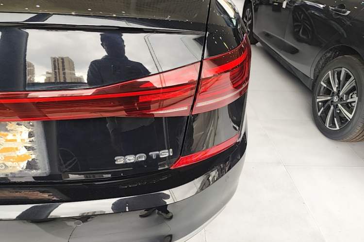 Used Volkswagen Passat 2024 380TSI Elite Edition Right Rear Taillight