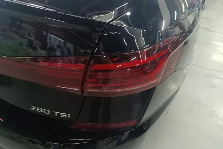 Used Volkswagen Passat 2024 280TSI Business Edition Right Rear Taillight