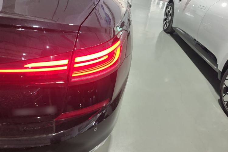 Used Volkswagen Passat 2024 380TSI Dragon Edition Right Rear Taillight
