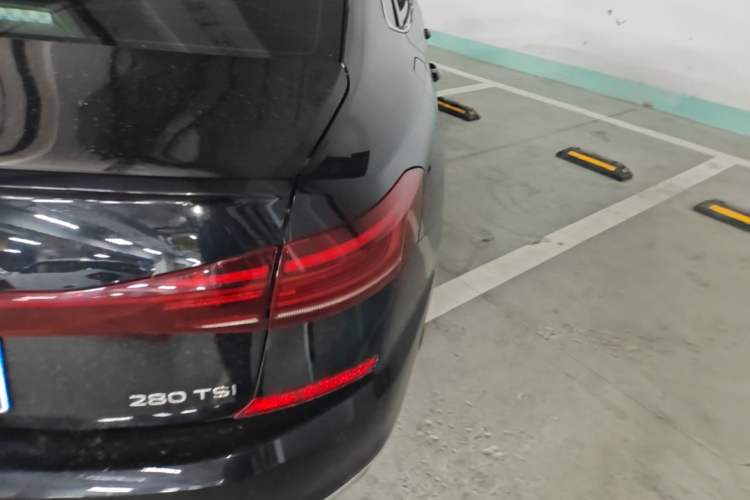 Used Volkswagen Passat 2024 280TSI Elite Edition Right Rear Taillight