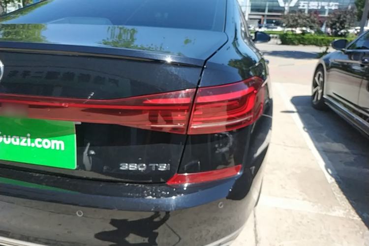 Used Volkswagen Passat 2024 380TSI Starry Luxury Edition Right Rear Taillight