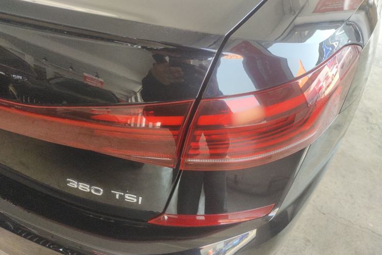 Used Volkswagen Passat 2024 380TSI Elite Edition Right Rear Taillight