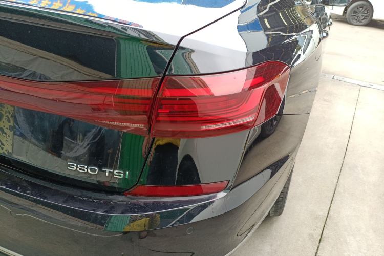 Used Volkswagen Passat 2024 380TSI Starry Elite Edition Right Rear Taillight