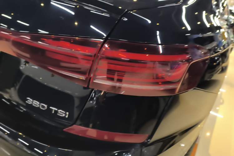 Used Volkswagen Passat 2024 380TSI Luxury Edition Right Rear Taillight