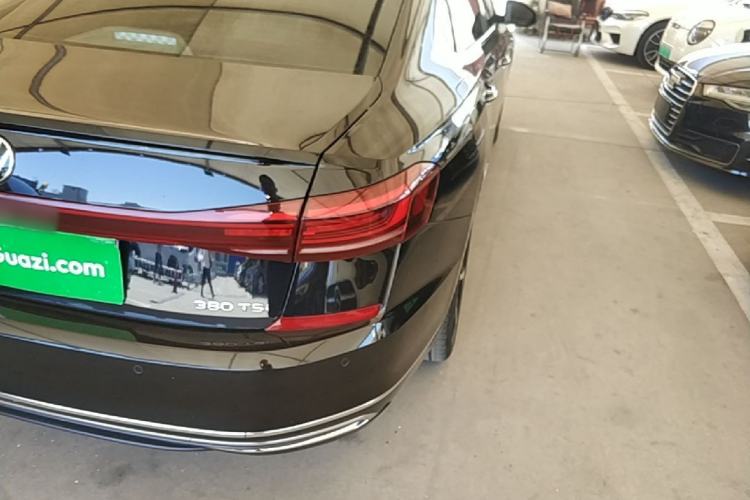 Used Volkswagen Passat 2024 380TSI Starry Luxury Edition Right Rear Taillight