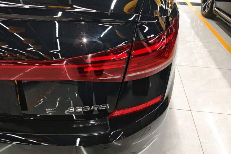 Used Volkswagen Passat 2024 330TSI Elite Edition Right Rear Taillight