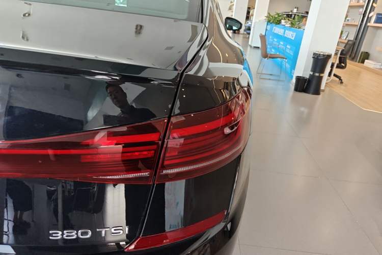 Used Volkswagen Passat 2024 380TSI Starry Dragon Edition Right Rear Taillight