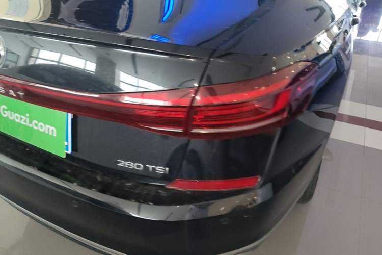 Used Volkswagen Passat 2024 280TSI Business Edition Right Rear Taillight