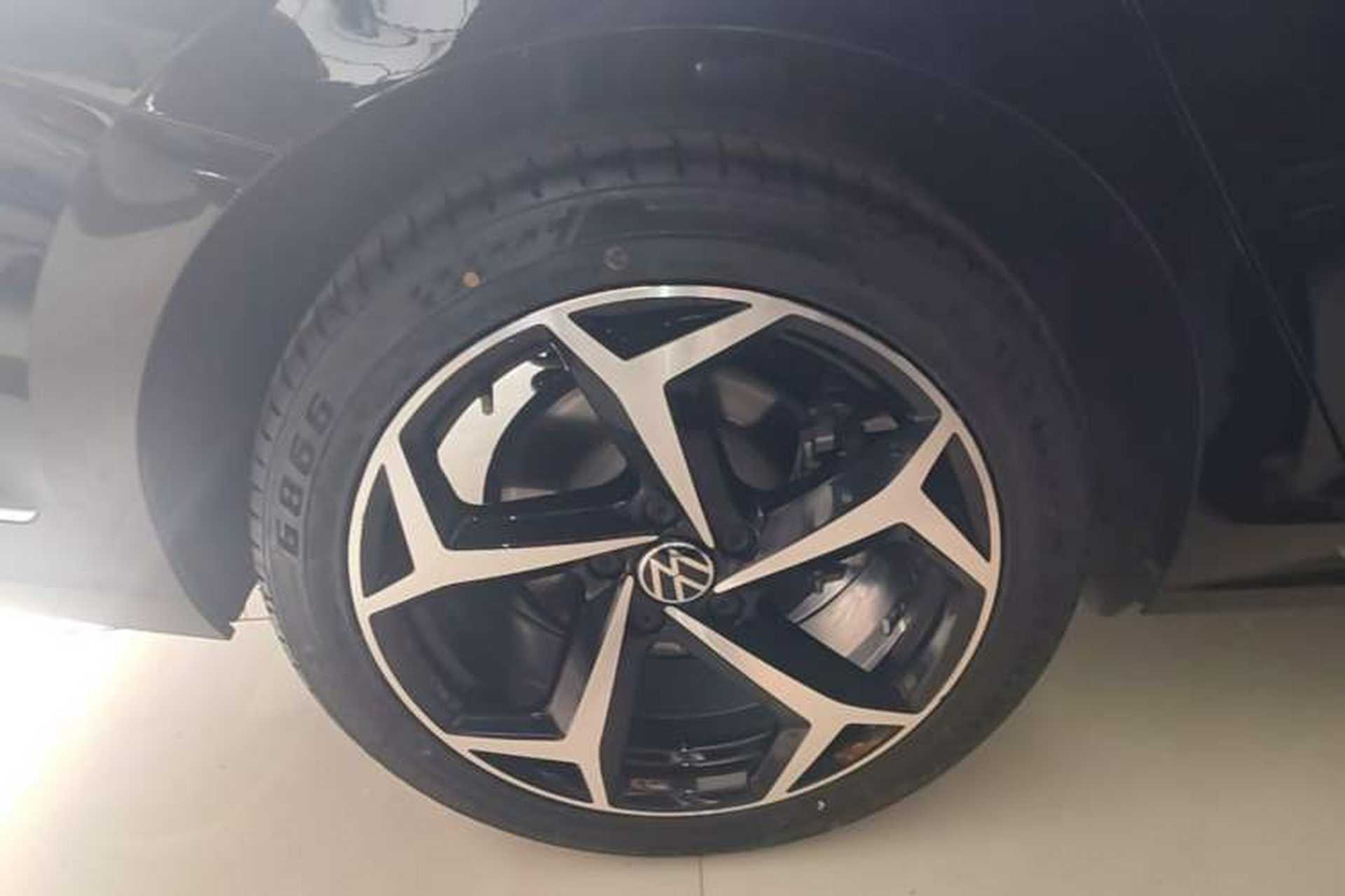 Used Volkswagen Passat 2024 330TSI Starry Elite Edition Right Rear Wheel Hub