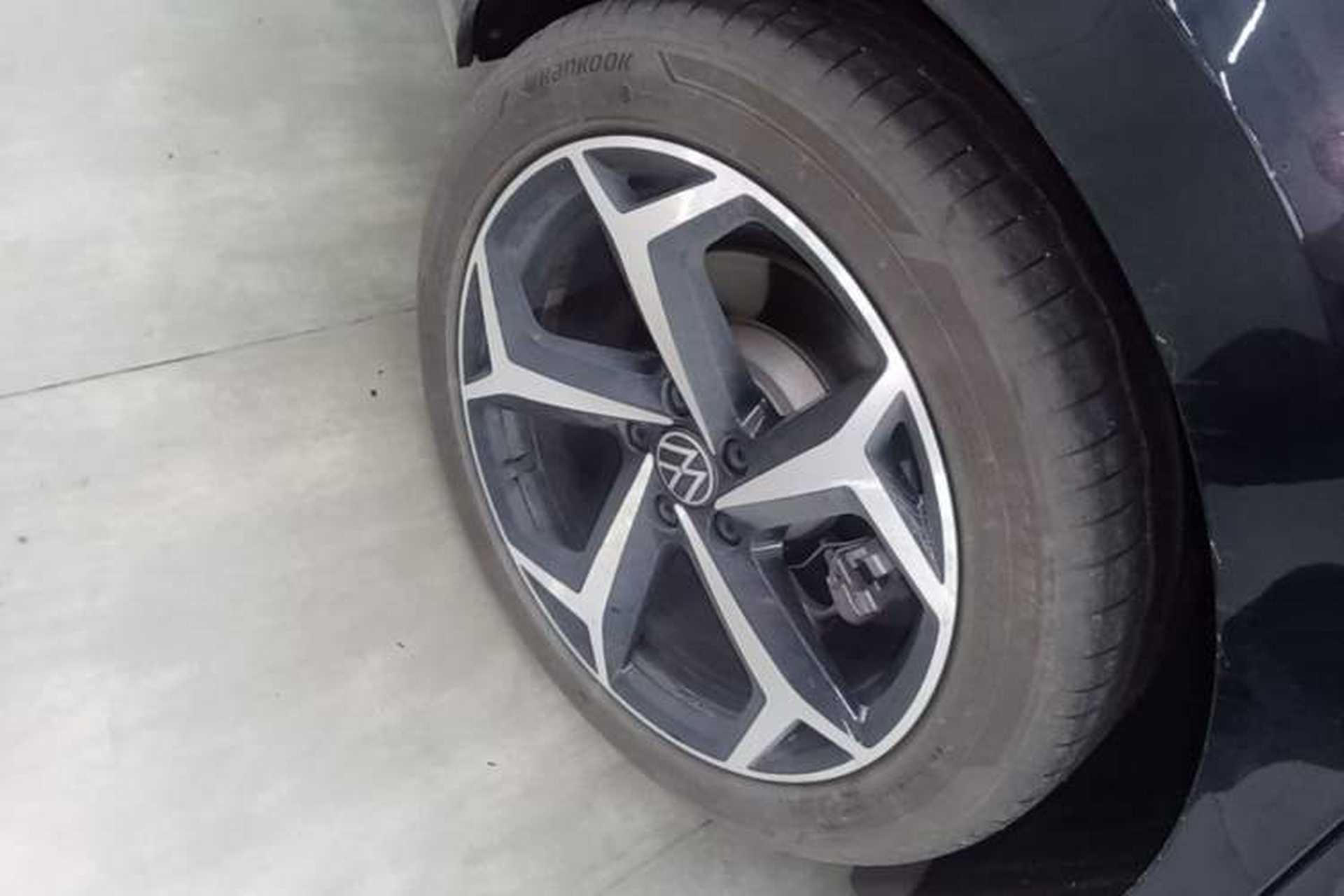 Used Volkswagen Passat 2024 330TSI Starry Elite Edition Right Rear Wheel Hub