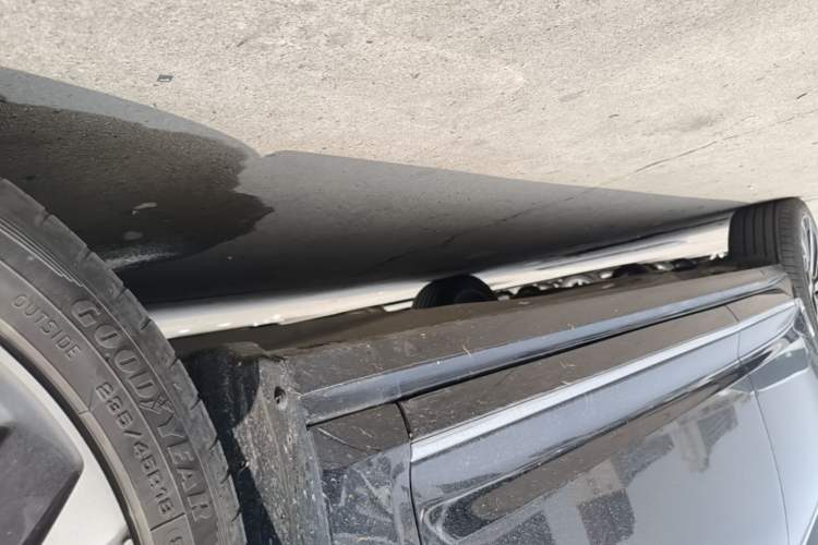 Used Volkswagen Passat 2024 380TSI Dragon Glory Edition Right Side Sill