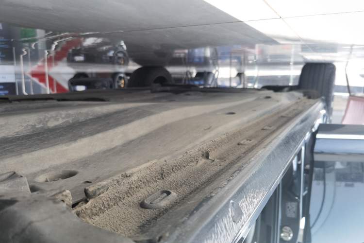 Used Volkswagen Passat 2024 380TSI Dragon Glory Edition Right Side Sill