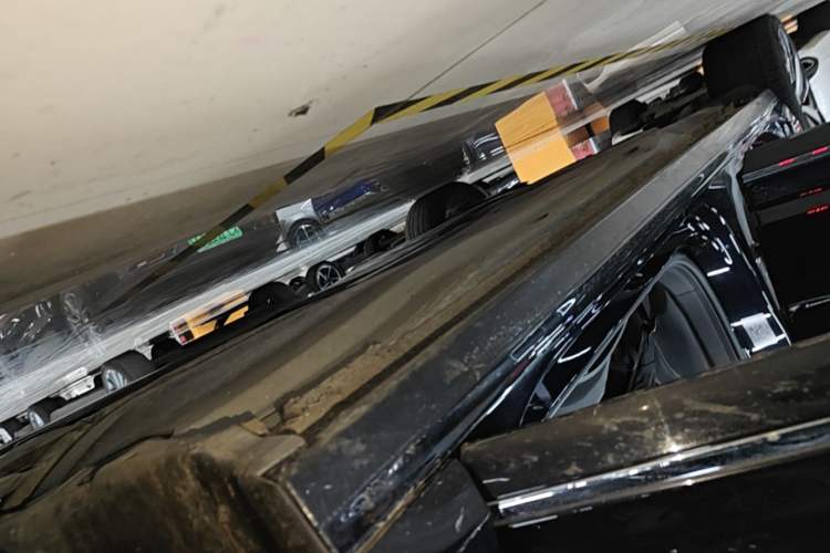 Used Volkswagen Passat 2024 380TSI Elite Edition Right Side Sill