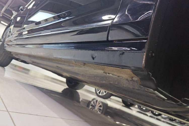 Used Volkswagen Passat 2024 380TSI Dragon Glory Edition Right Side Sill