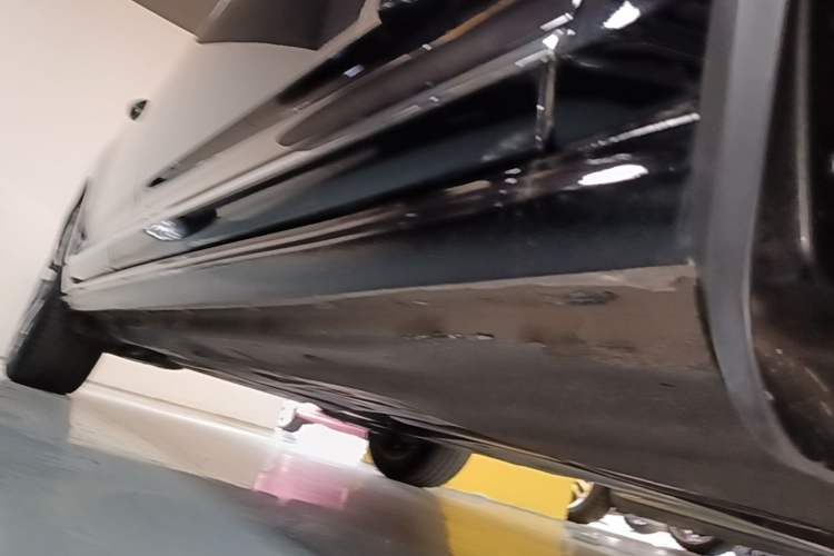 Used Volkswagen Passat 2024 330TSI Elite Edition Right Side Sill