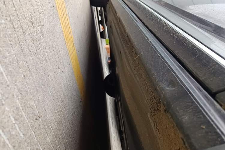 Used Volkswagen Passat 2024 380TSI Luxury Edition Right Side Sill
