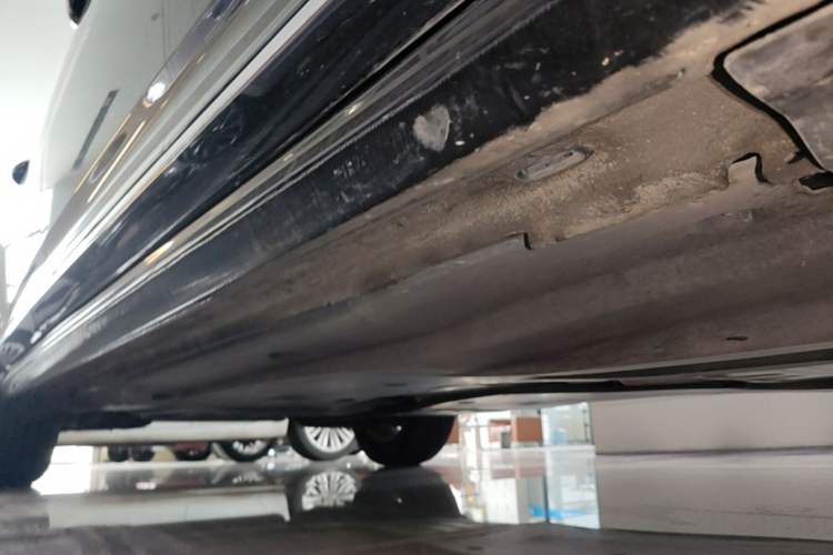Used Volkswagen Passat 2024 280TSI Business Edition Right Side Sill